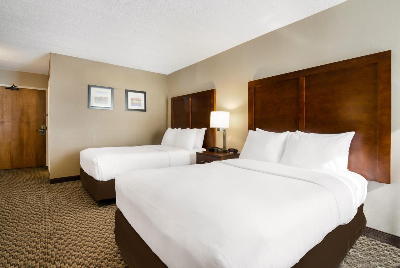 Comfort Inn Virginia Horse Center Лексингтън Екстериор снимка