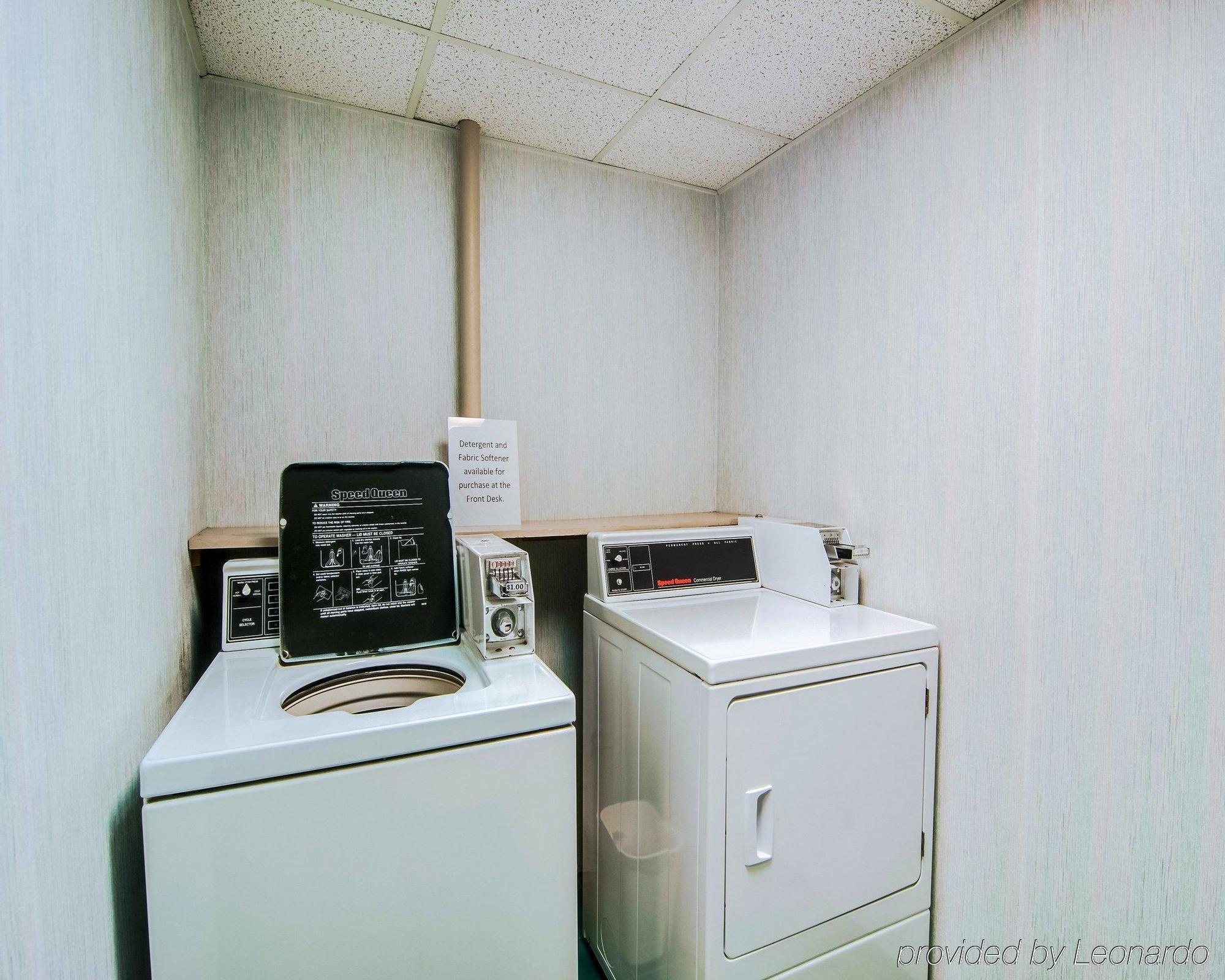 Comfort Inn Virginia Horse Center Лексингтън Екстериор снимка